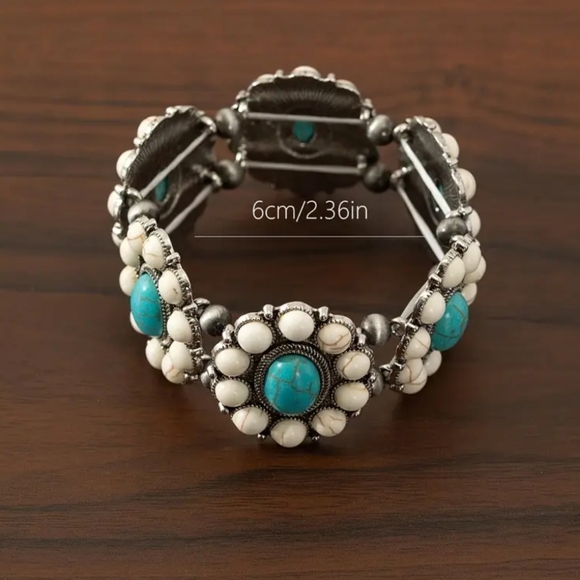 NEW! Vintage -Style Boho Bracelet - Picture 5 of 5